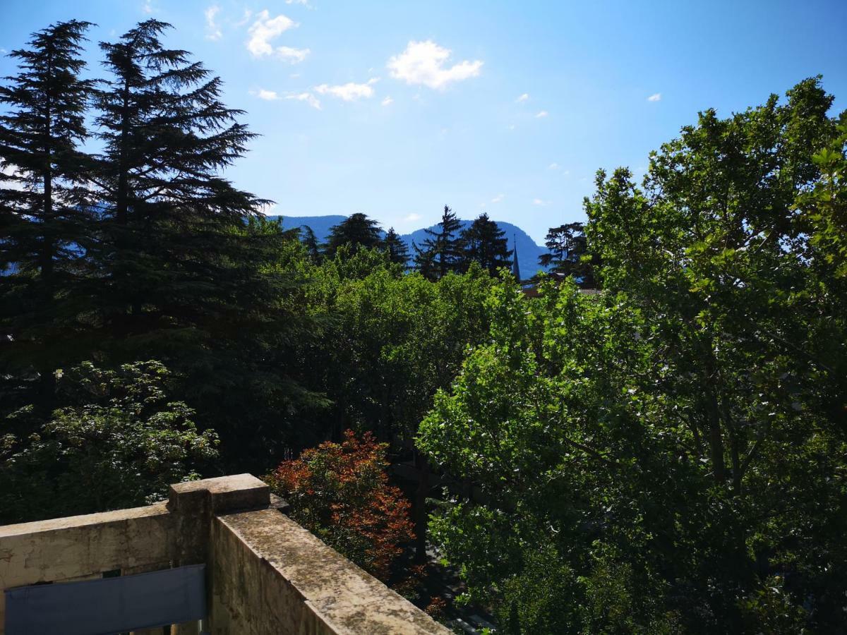 Spazioso E Accogliente Nel Centro Di Meran Exterior foto